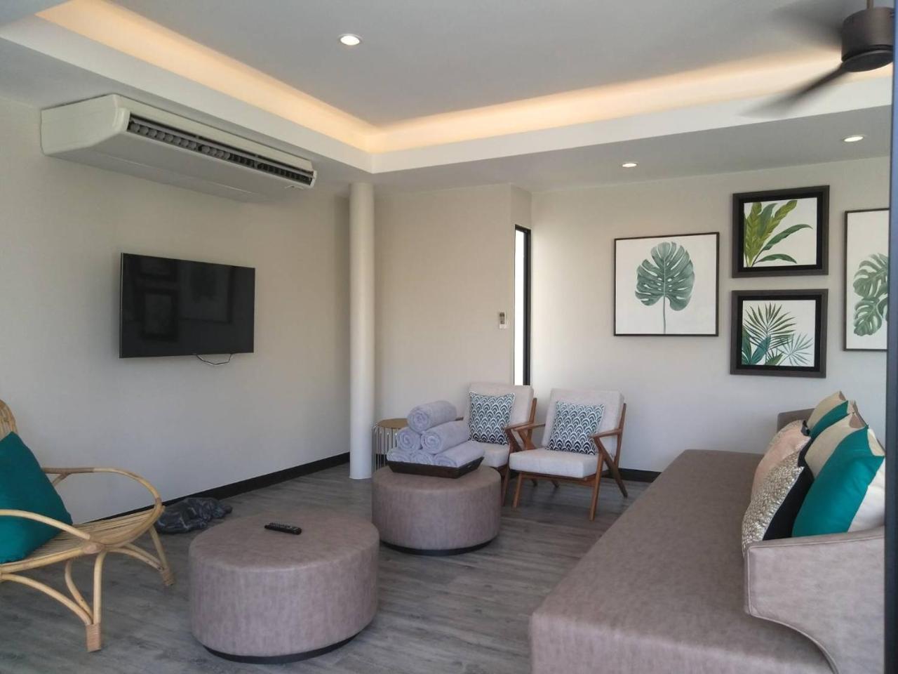 Tungtong Beach Villas Thap Sakae Luaran gambar