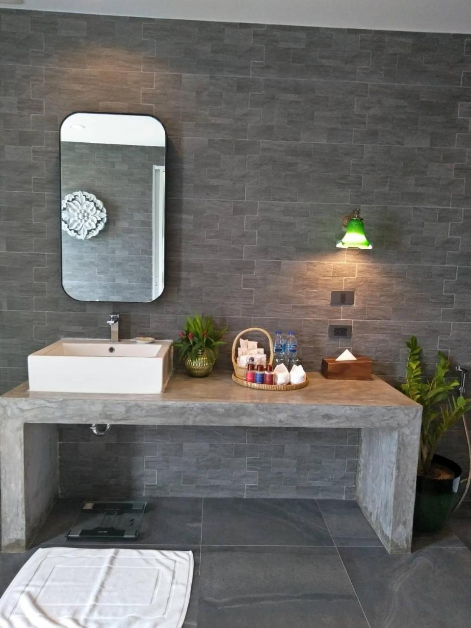 Tungtong Beach Villas Thap Sakae Luaran gambar